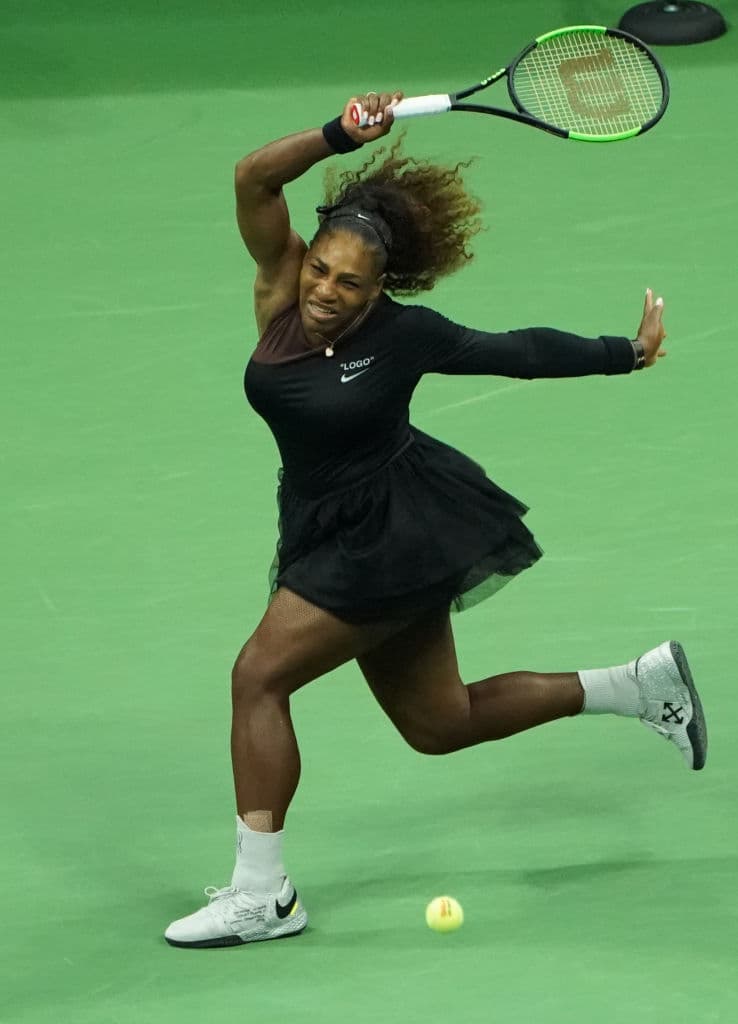 Para Nike, creó el vestido del U.S.Open 2018 de Serena Williams.