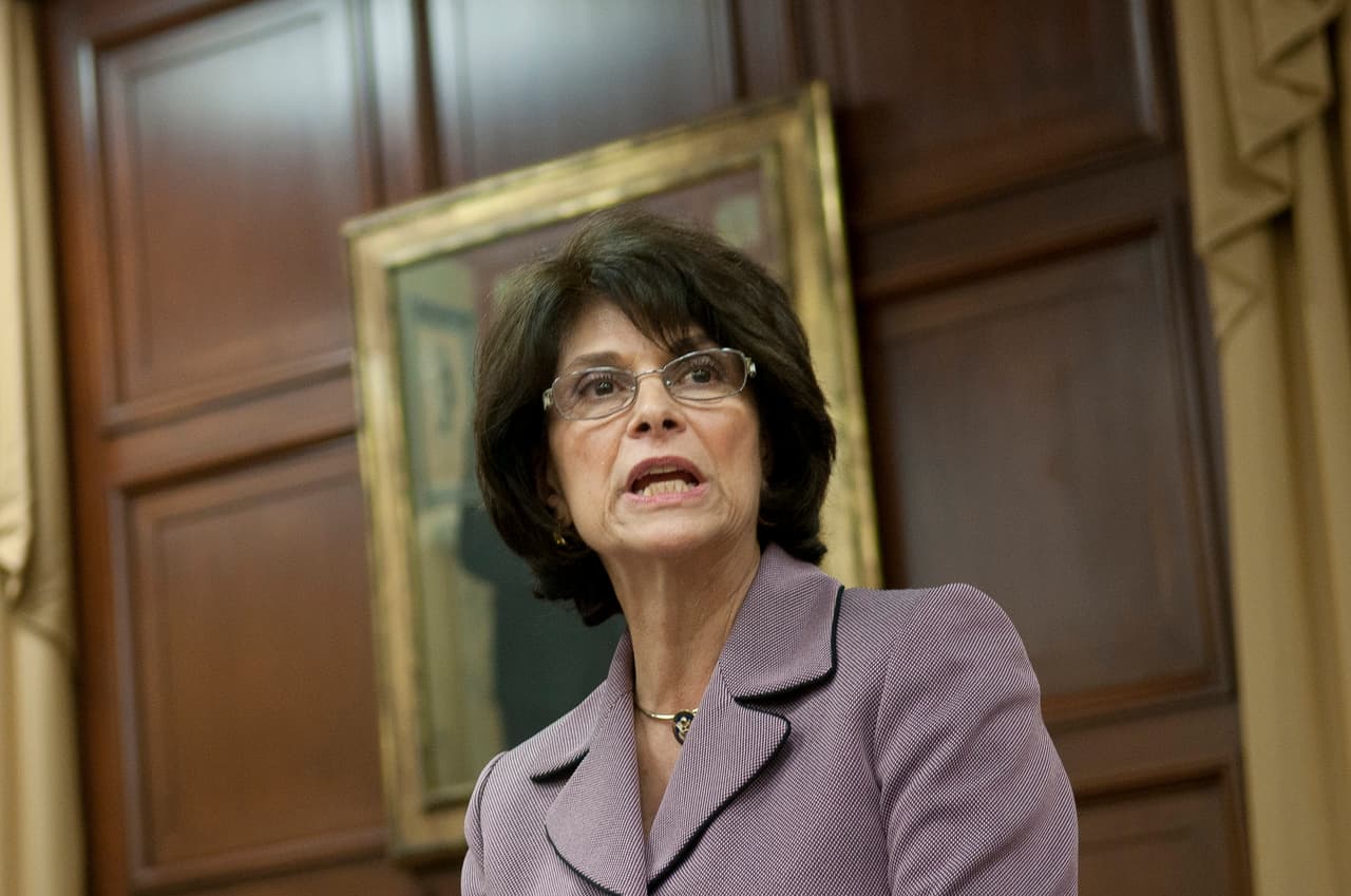 <b>Lucille Roybal-Allard. Distrito 40, California</b>. Ocupa el cargo desde 2013. Nació en 1941 en Boyle Heights, California, de padre estadounidense y madre descendiente de mexicanos. Es demócrata y su distrito incluye vecindarios del este y sur de Los Ángeles.