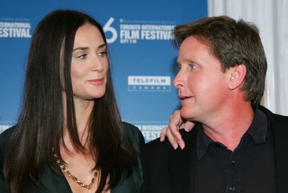 Dos semanas antes del gran día la guapa actriz se dio cuenta de que lo quería más como amigo que como esposo y simplemente canceló su boda. Mira aquí los videos más chismosos.