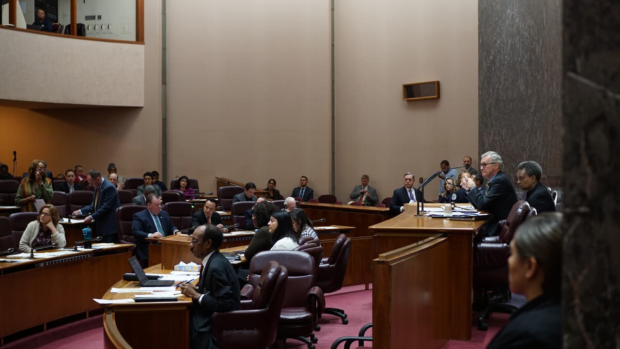 Con esta ordenanza ampliarán las protecciones a inmigrantes en Chicago