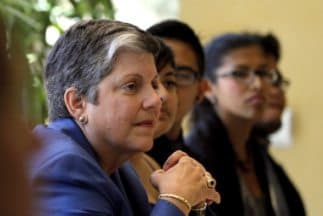 La exsecretaria de Seguridad Nacional de EEUU, Janet Napolitano, apoya que Barack Obama actúe por su cuenta en inmigración.