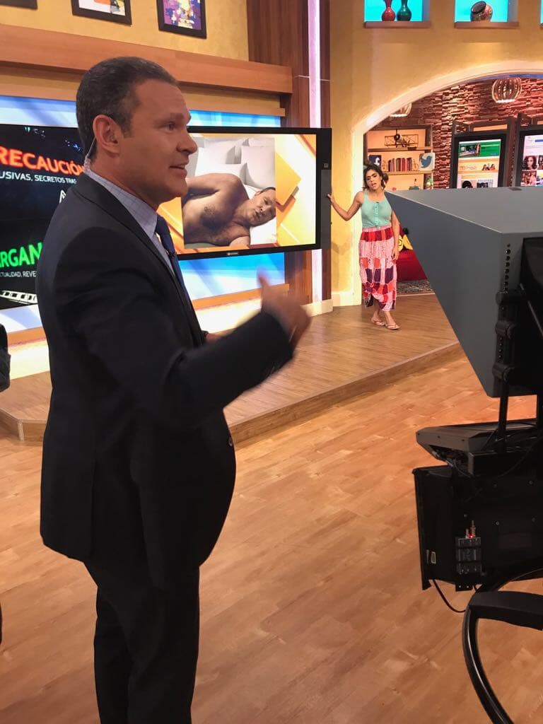 ¿Acaso soy yo? Alan Tacher no podía creer lo que estaba viendo.