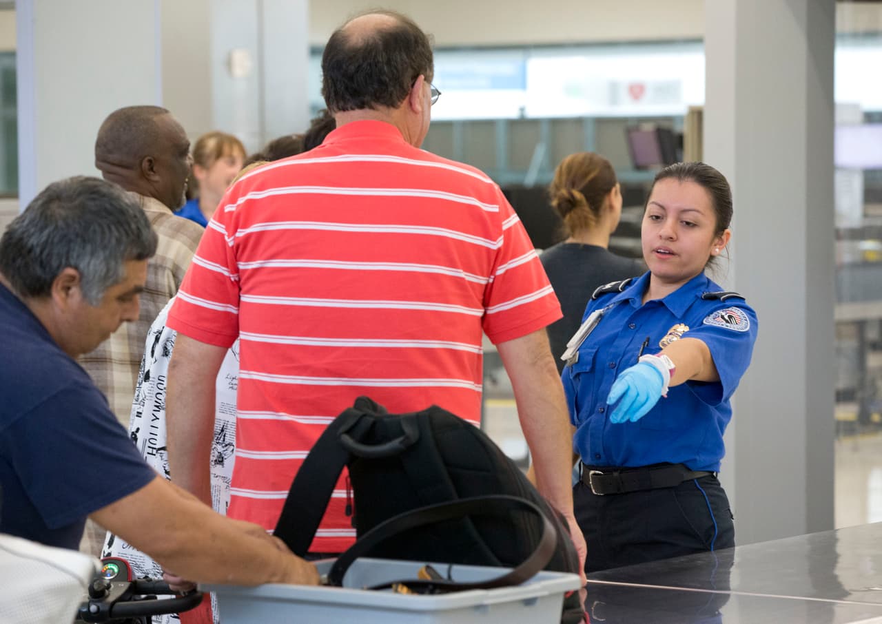 Agentes de 'primera línea' de la seguridad nacional entre los más afectados por un eventual cierre del gobierno