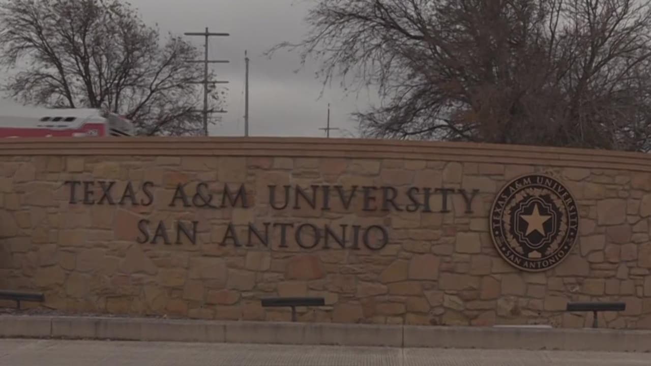 Estudiantes de Texas A&M San Antonio solicitan clases virtuales por el aumento de casos de covid-19