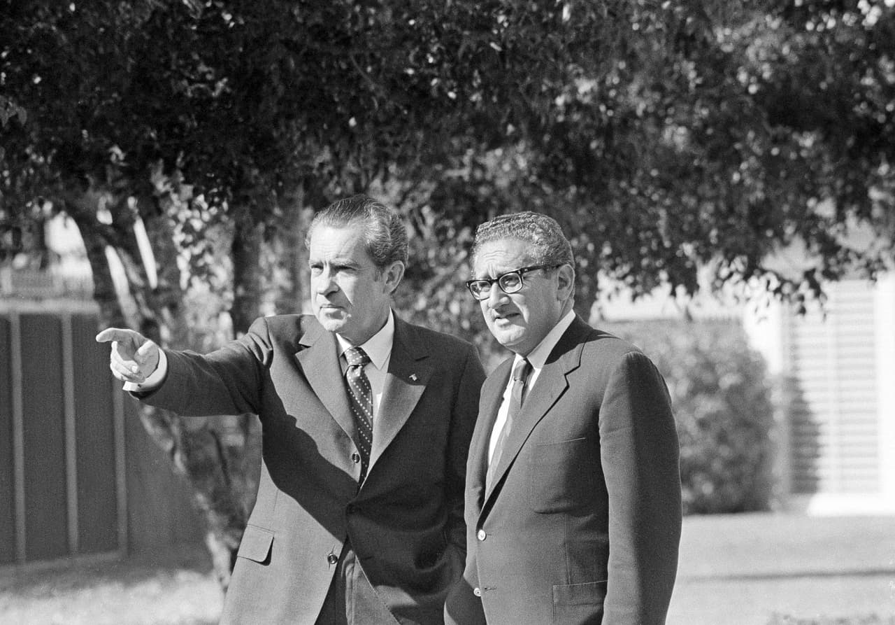 El presidente Richard Nixon con Kissinger en Key Biscayne, Florida, el 2 de diciembre de 1972.