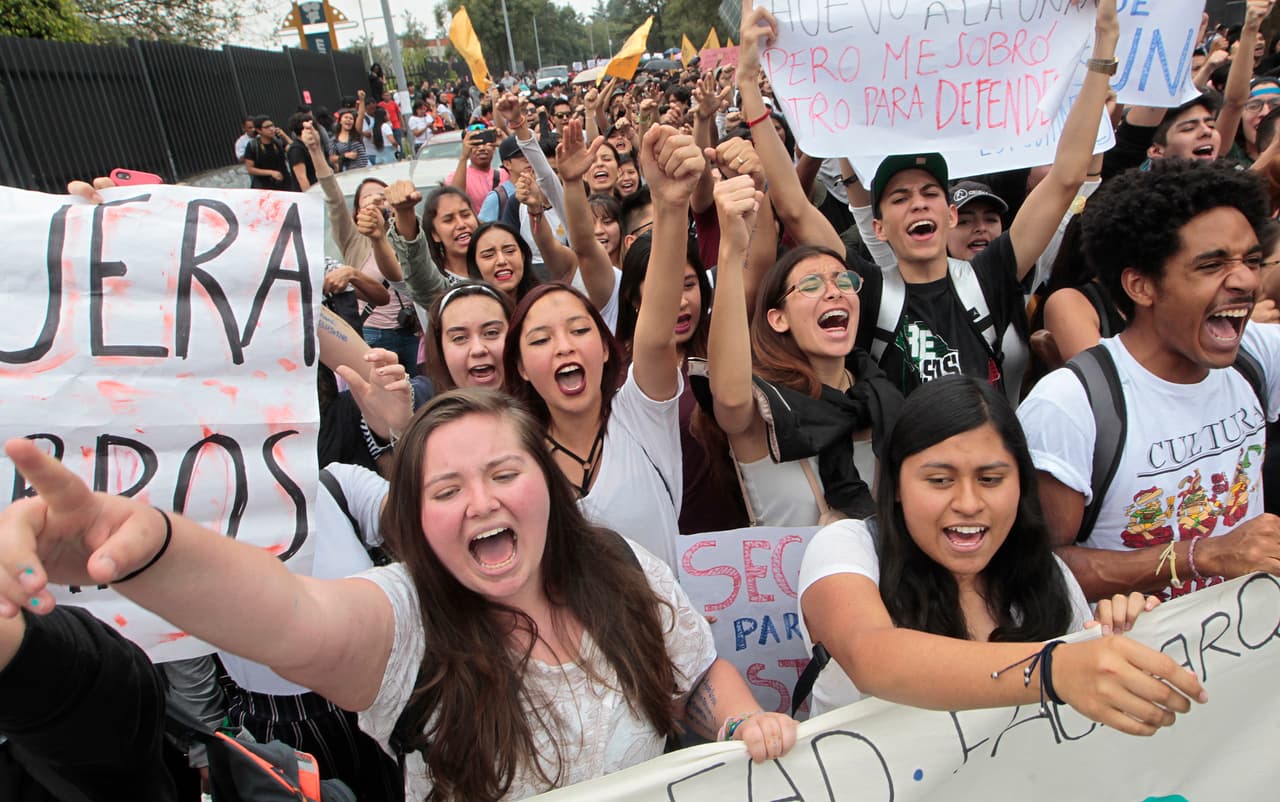 Graue informó que en “los casos en donde no podamos reconocer a estos individuos, las evidencias se pondrán a disposición de las autoridades con las denuncias penales correspondientes”, indicó.