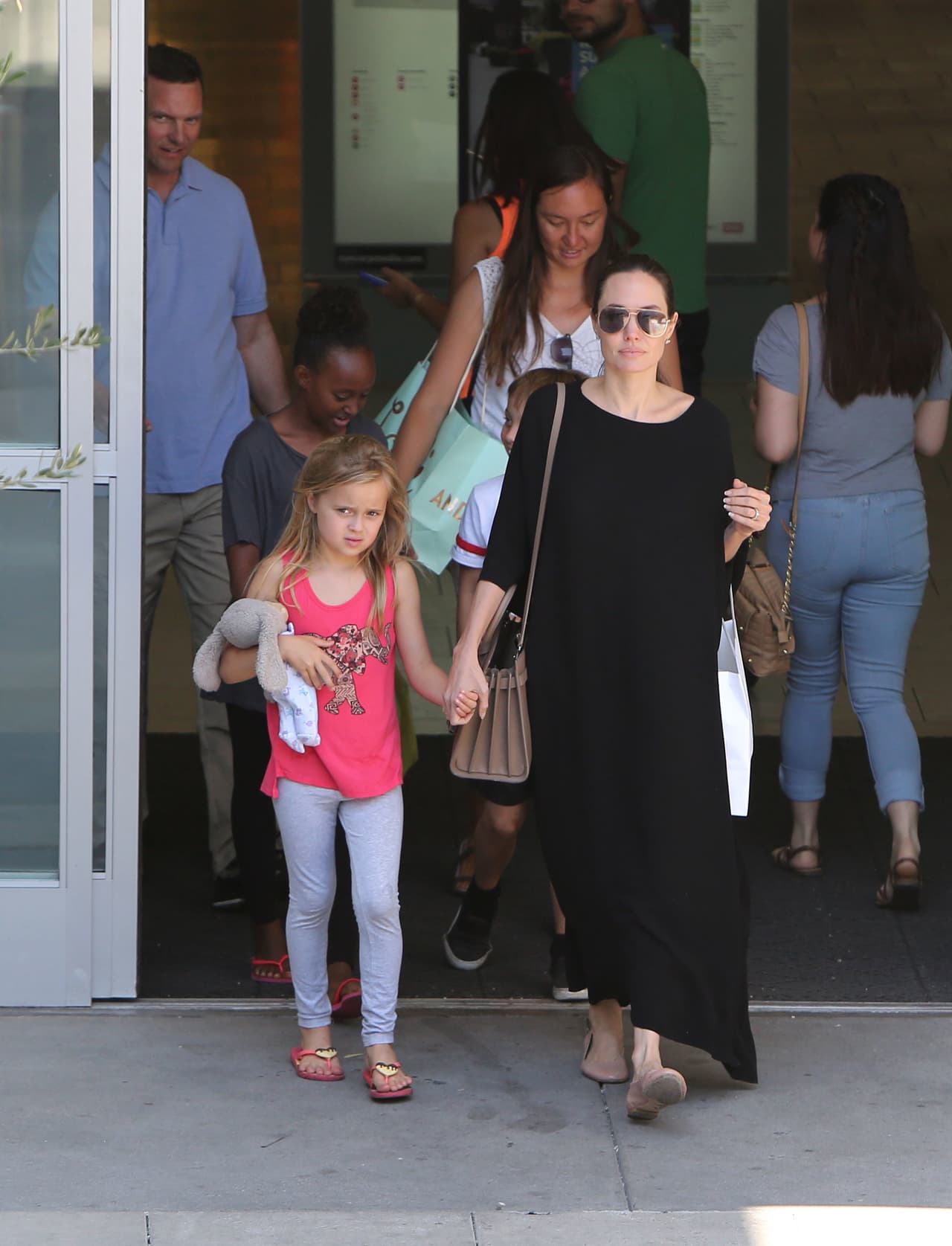 Quizá por eso eligió un outfit que cubría absolutamente toda su figura.