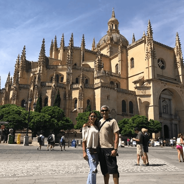 Muy enamorados desde la Catedral de Segovia.