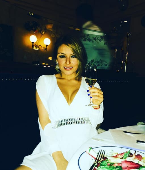 Gema Garoa, a quien vemos en "Pasión y Poder" lució guapísima.