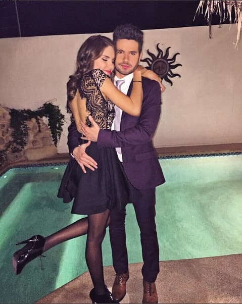 Eleazar Gómez y su novia recibieron el 2016 más enamorados que nunca.