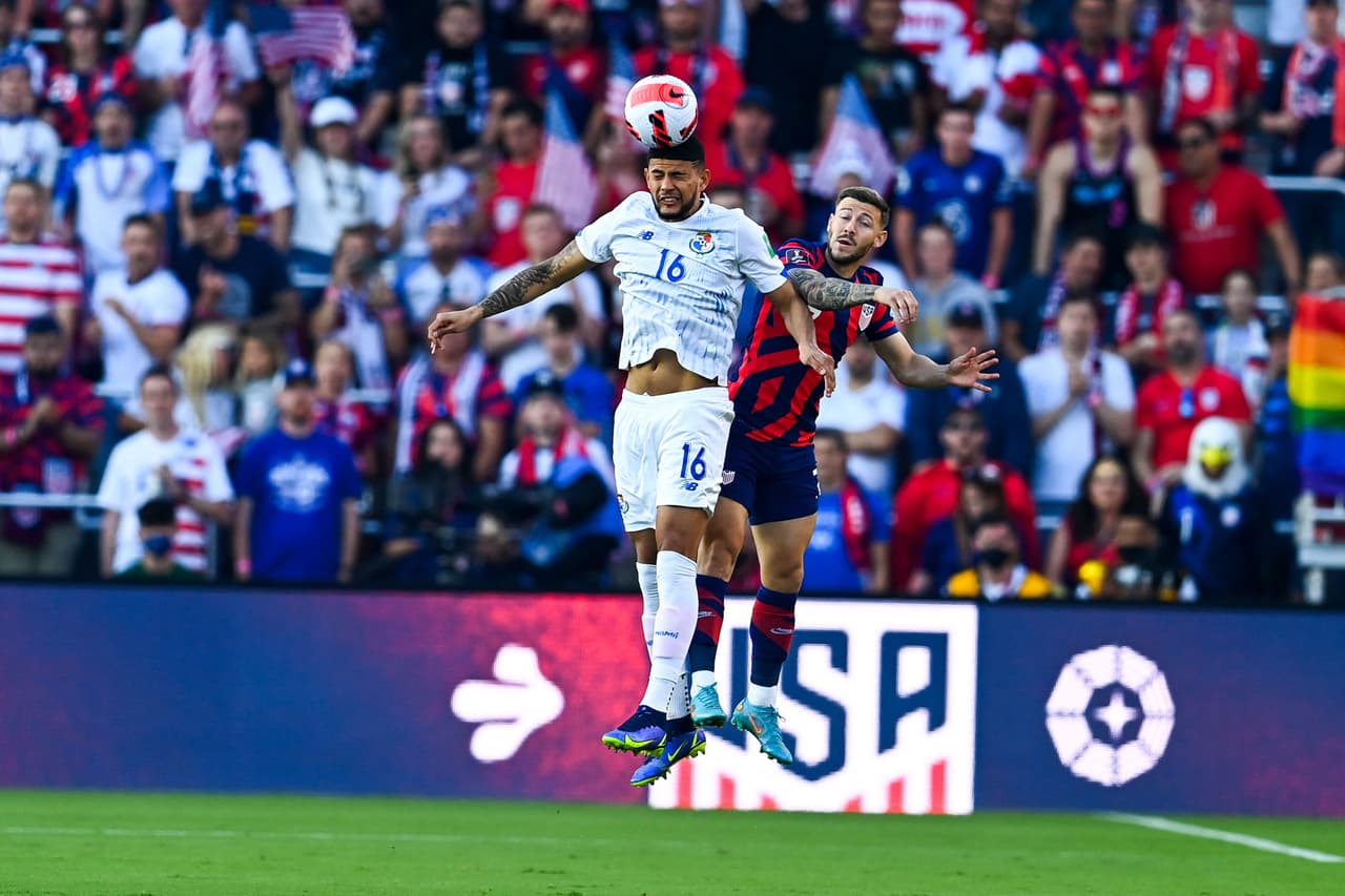 Con gran actuación de Christian Pulisic, la selección de Estados Unidos le pasó por encima a Panamá, lo eliminó y puso pie y medio en Qatar 2022 en lo que sería su regreso a una Copa del Mundo.