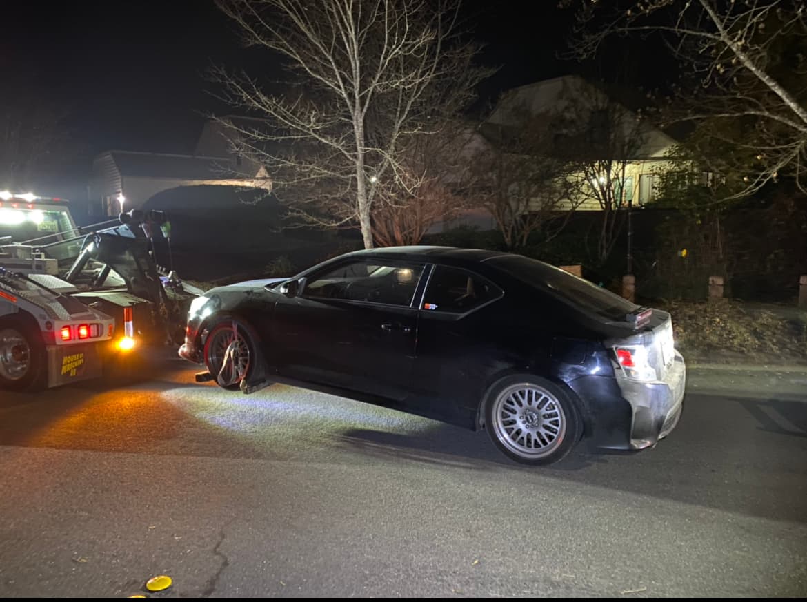 Durante esta clase de espectáculos se reportaron peleas y tiroteos, además de la característica conducción temeraria.