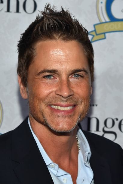 En 2007 Laura Boyce dijo que la sometía "a conductas sexualmente ofensivas y hostiles". Años después, la niñera, Jessica Gibson de 24 años, demandó al actor Rob Lowe por acoso sexual, esta fue la segunda vez que se le acusaba de lo mismo. La mujer dijo que Lowe le había metido la mano dentro de los pantalones, le tocó el trasero y que incluso se masturbó frente de ella, informó el sitio Terra.