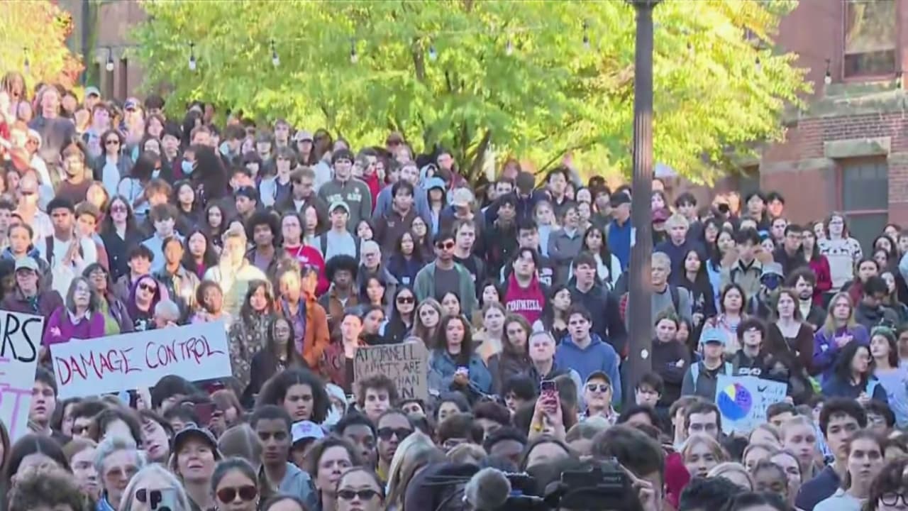 Estudiantes protestan y exigen justicia por supuesta violación múltiple en la Universidad Cornell