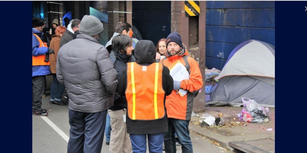  Líderes de Filadelfia ofrecen soluciones mientras la ciudad trabaja para cerrar los campamentos de personas sin hogar