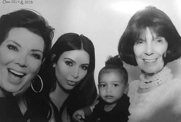 También estaba la abuelita de las chicas.