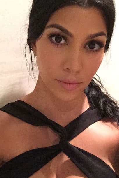 A pesar del drama con Scott Disick, Kourtney no podía faltar en la fiesta.