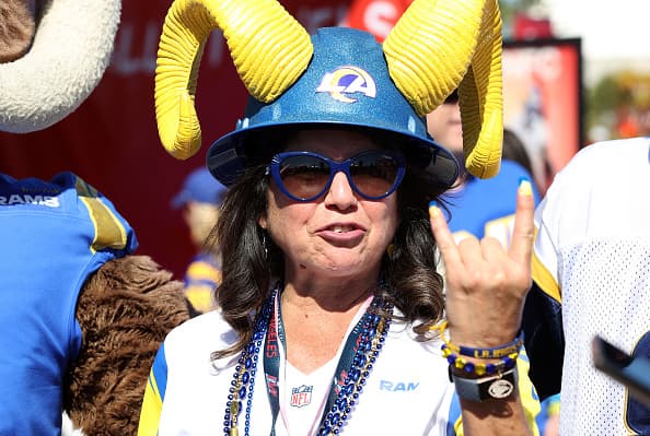 Otros fans llegaron con sus amuletos de la buena suerte para apoyar a sus equipos favoritos.