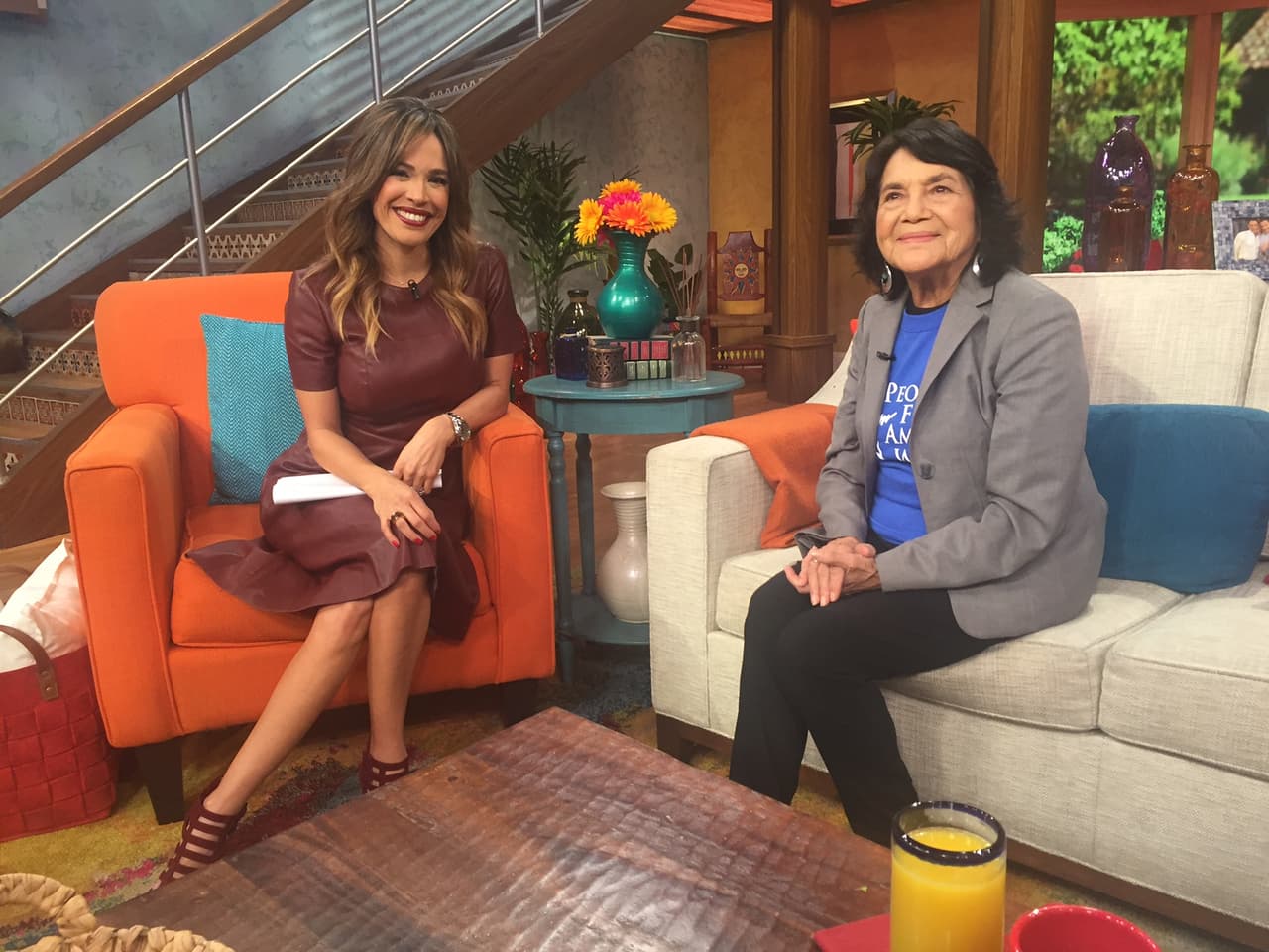 Recibimos a un orgullo hispano, la activista Dolores Huerta.