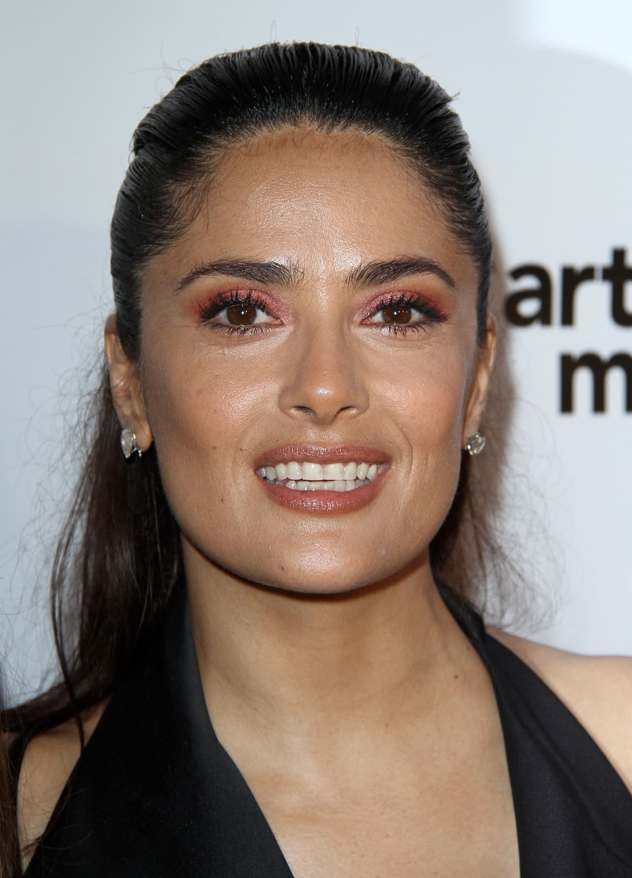 Pero ante las amenazas que asegura Salma, ¿cómo no iba a contactar a las autoridades?