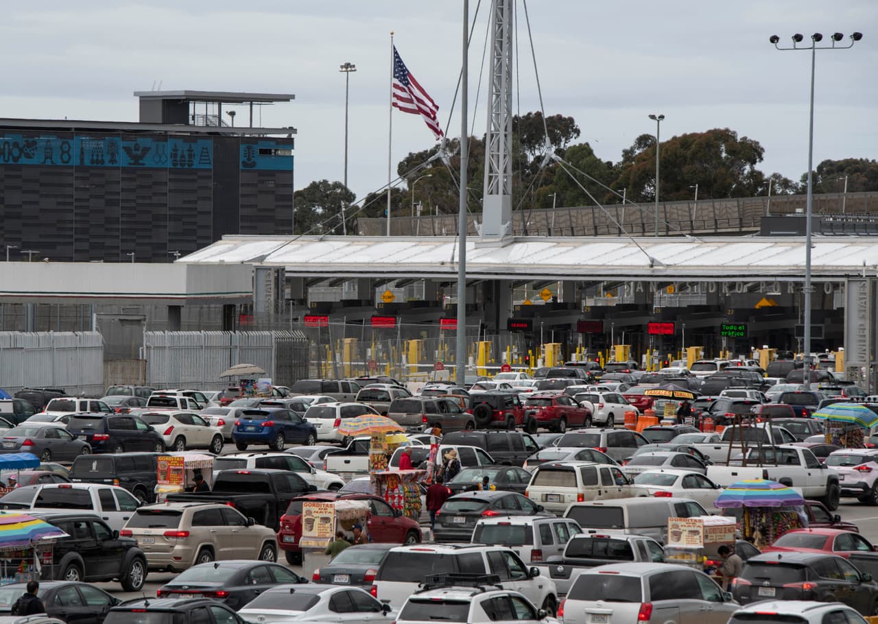 En los días previos al anuncio, el volumen de vehículos había disminuido y este viernes volvió a dispararse.