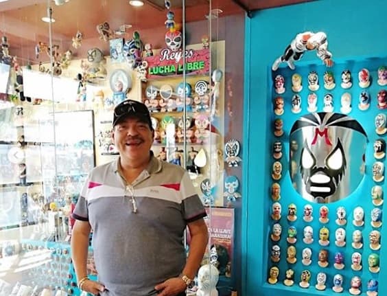 Julio Preciado se encuentra en recuperación, casi 48 horas después de 
<b><a href="https://www.univision.com/famosos/julio-preciado-libra-complicacion-durante-su-trasplante-de-rinon-las-proximas-72-horas-seran-cruciales-para-el-fotos" target="_blank">su transplante de riñón</a></b>.