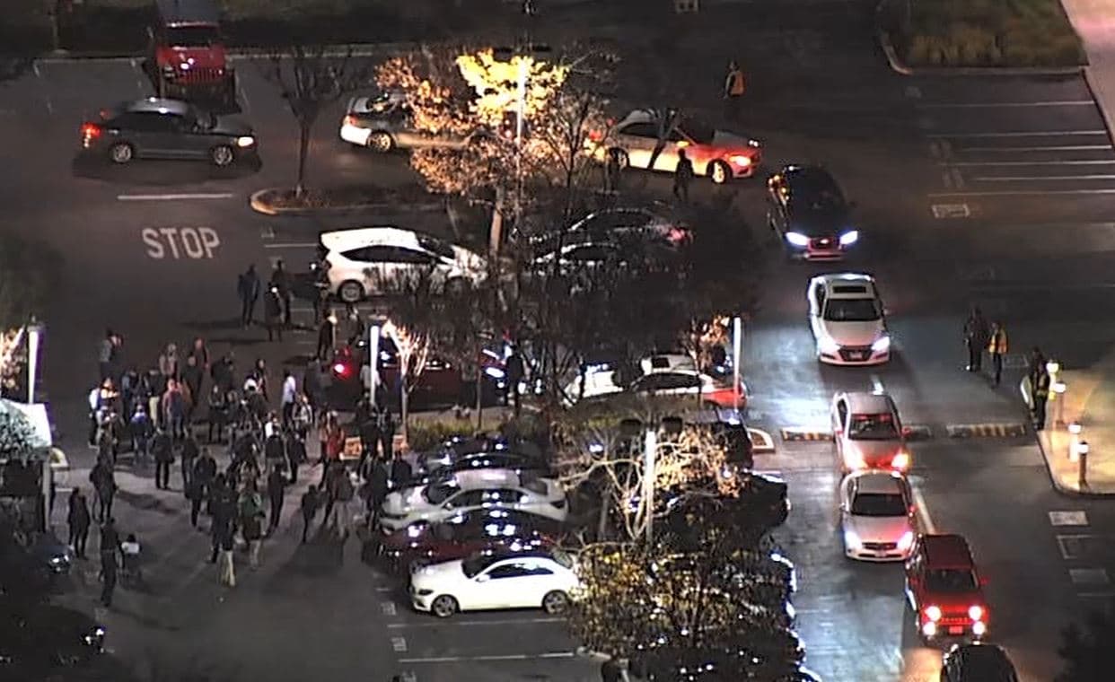 Descartan artefacto explosivo en campus de Facebook en Menlo Park