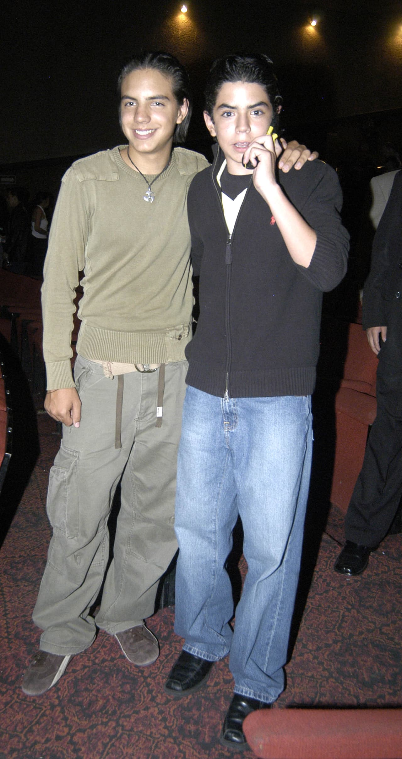 <b>Vadhir Derbez</b> y
<b> José Eduardo Derbez</b> son hijos del comediante 
<b><a href="http://www.univision.com/temas/eugenio-derbez">Eugenio Derbez</a></b>, y ambos han decidido ser actores de cine y de televisión.