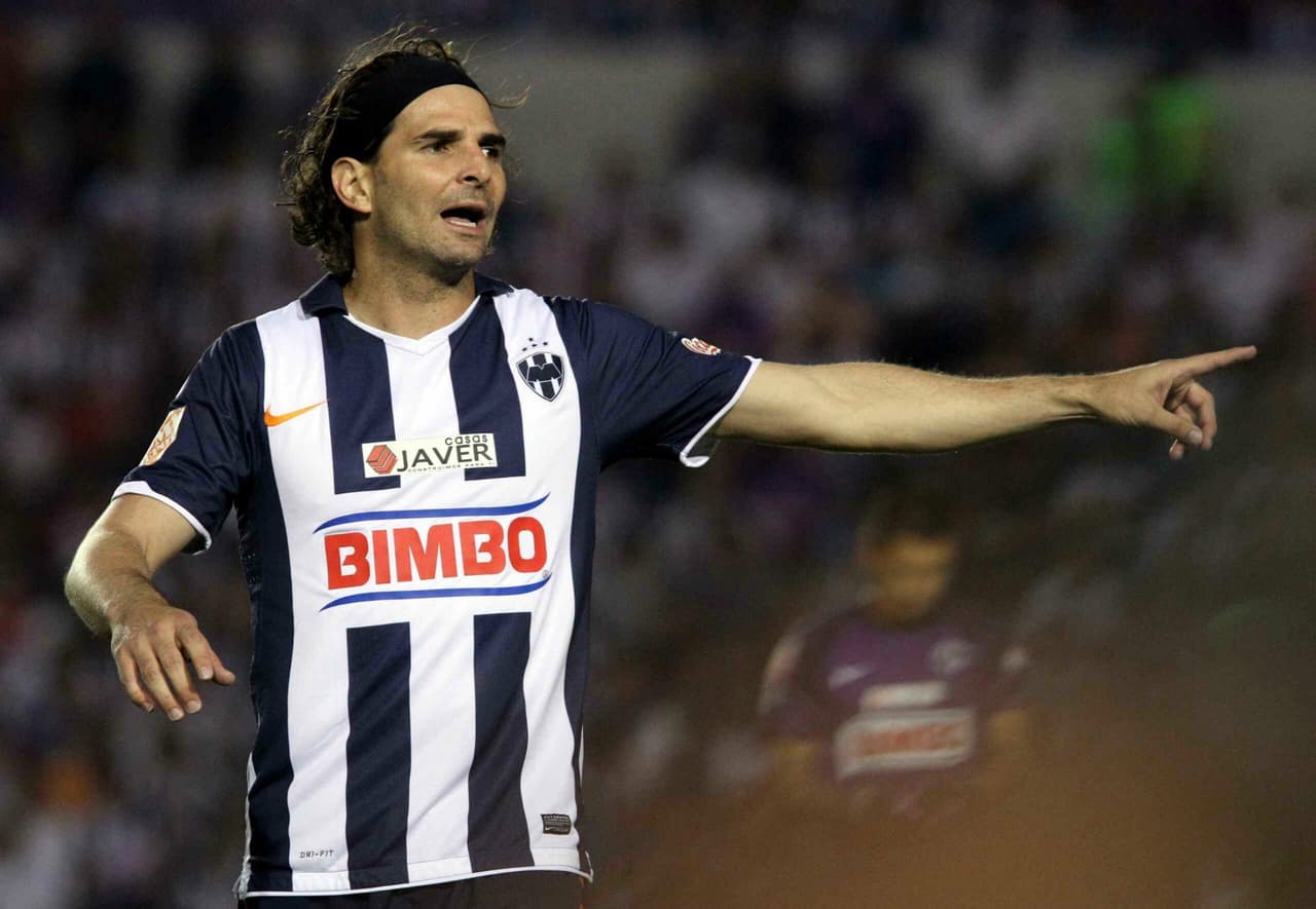 Duilio Davino fue de los grandes jugadores del Club América y aunque no lo creas también hizo sus pininos en los melodramas.