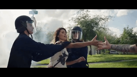 Farruko - "Don't Let Go"