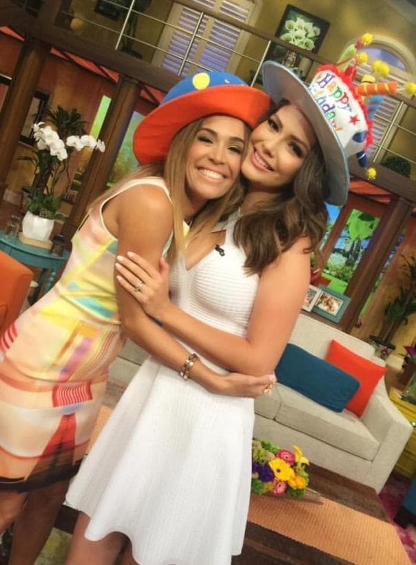 Karla Martínez y Ana Patricia Gámez compartieron las cámaras y los microfónos de Despierta América desde el 2012. A lo largo de 8 años, crearon increíbles memorias y una bonita trayectoria de compañerismo y amistad.