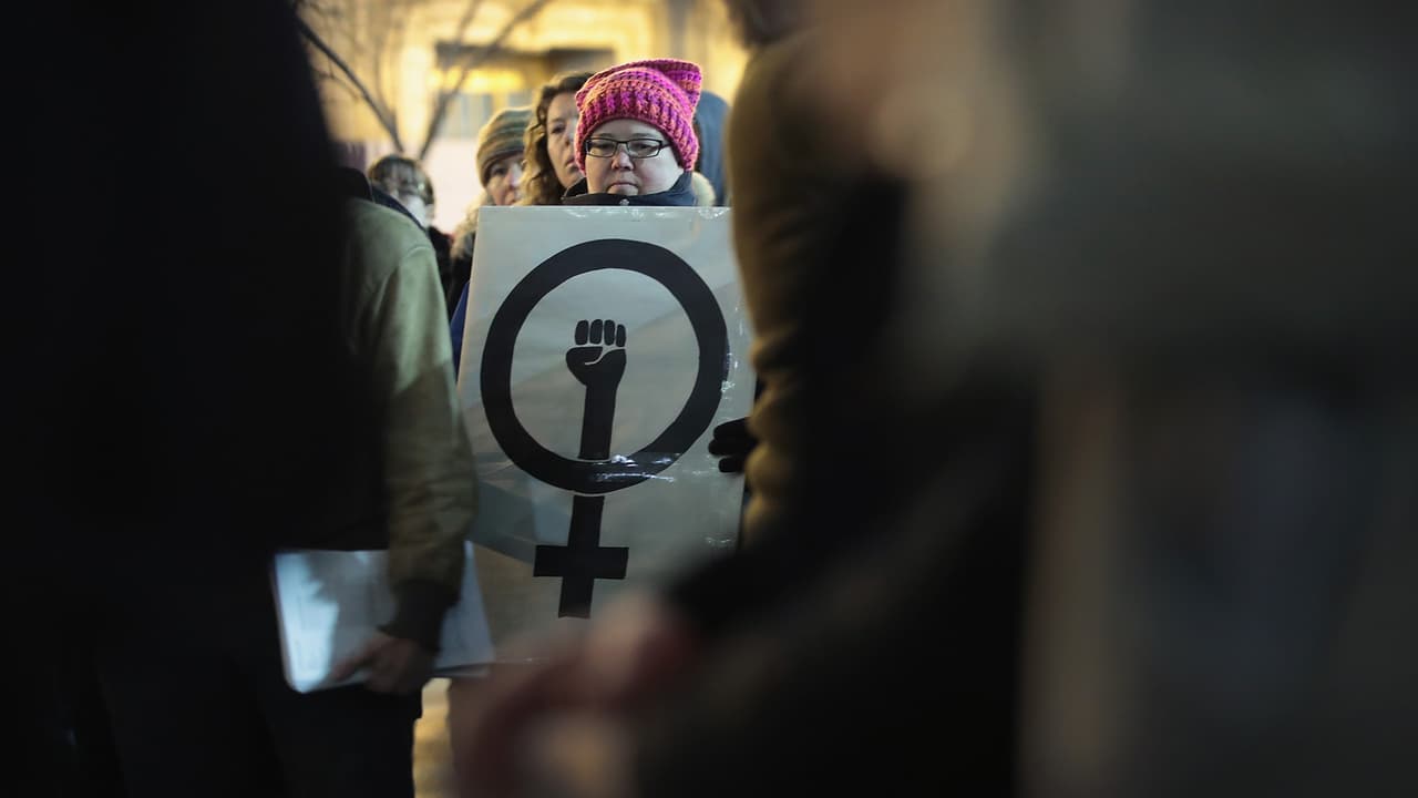 En el Día Internacional de la Mujer exigen igualdad salarial y derechos reproductivos en Chicago