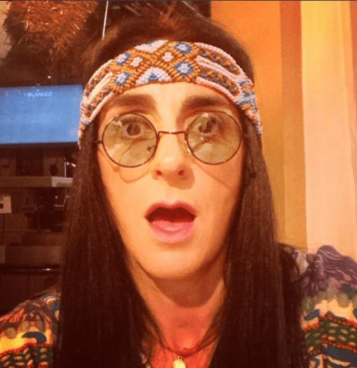 Bárbara Torres con un mood muy hippie.