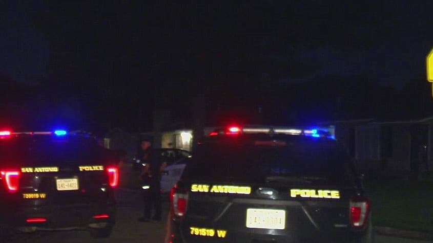 Arrestan a un joven por presuntamente vandalizar varios vehículos luego de una persecución 