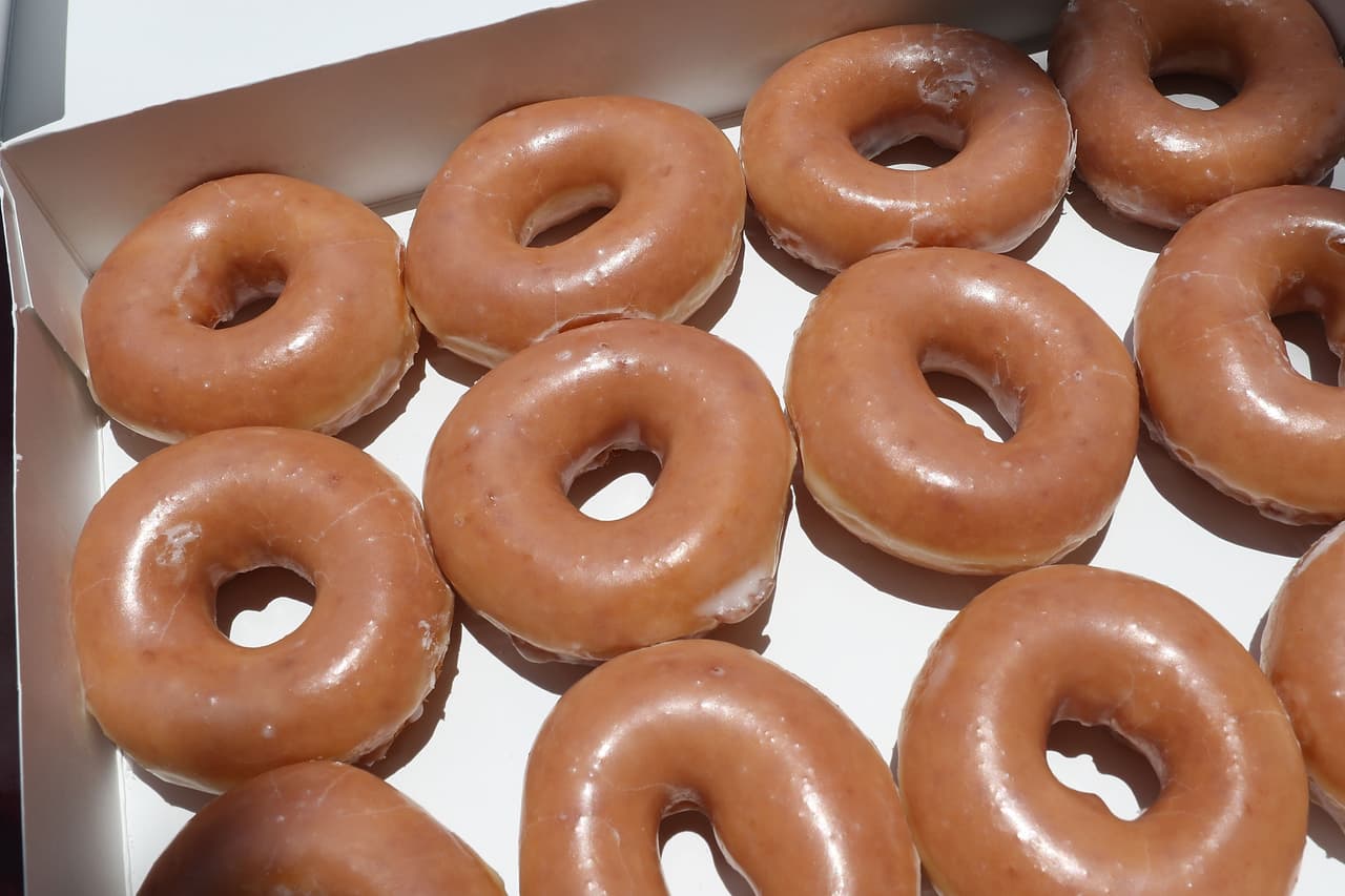 Krispy Kreme abre en el centro de Chicago el martes y regala pases para donas gratis durante un año