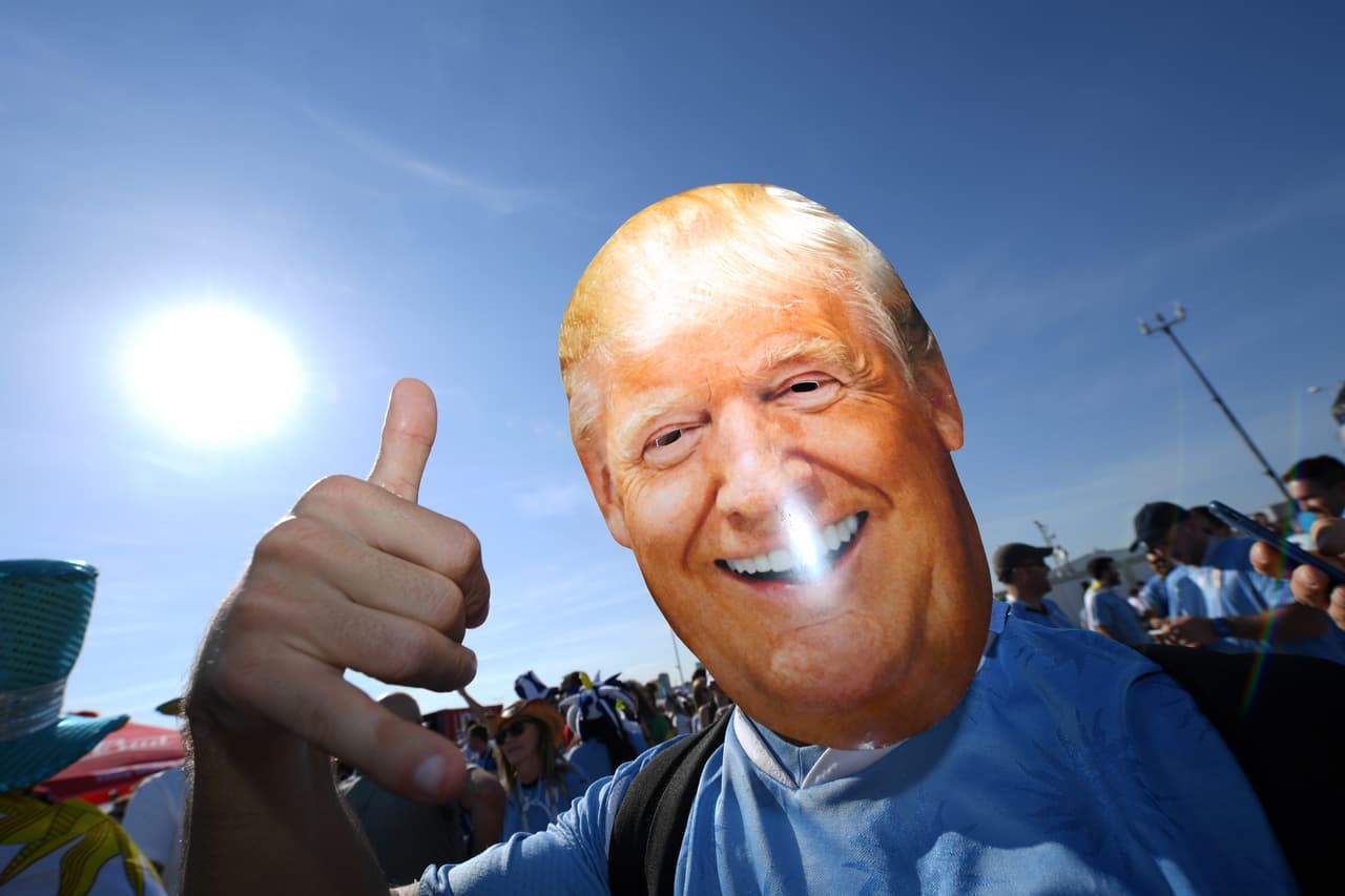 El colorido de los fanáticos en el partido de Uruguay contra Arabia Saudita fue protagonista en el segundo partido de ambos en el grupo A del Mundial de Rusia 2018.