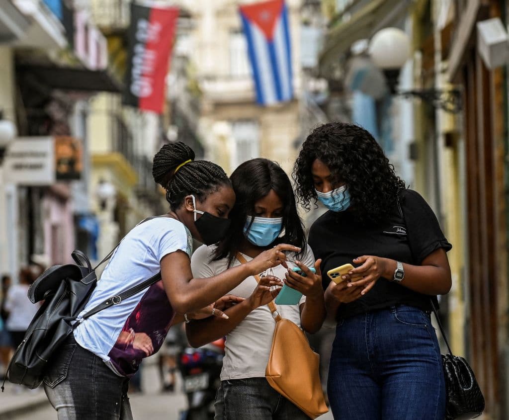 ¿Puede EEUU darle internet a Cuba? La cosa no parece tan sencilla 