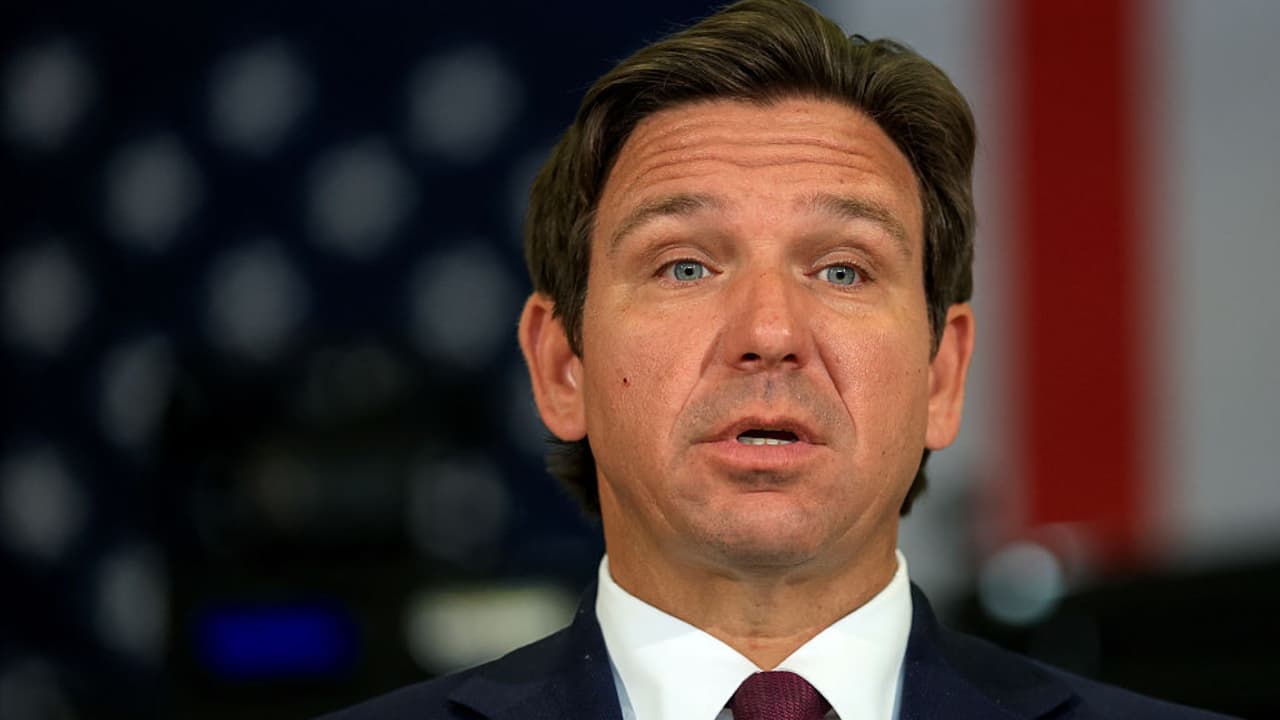 Ron DeSantis critica a condados de Florida Central por presuntos gastos innecesarios