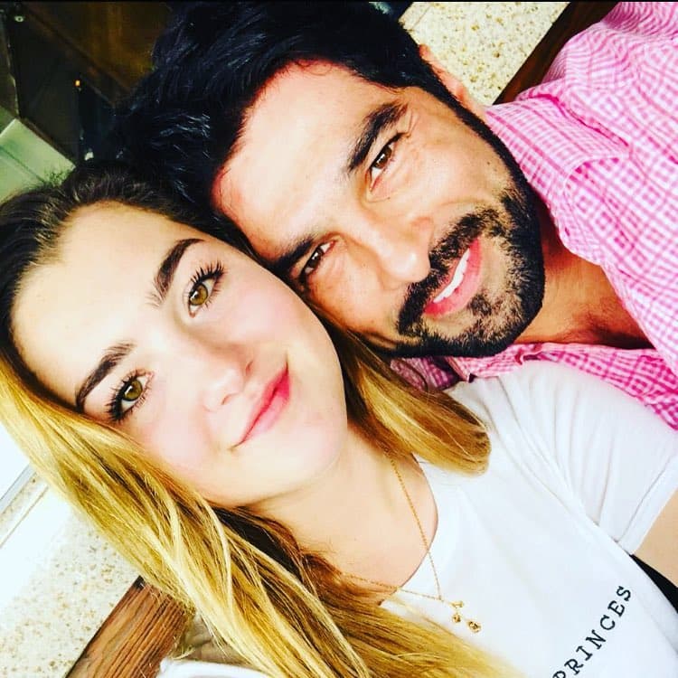 “Tómense todo a la ligera, que no les afecte nada y menos si son personas que ni al caso. Incluso familiares o amigos cercanos, si les hacen comentarios que les causen ruido, [ignórenlos]. Que nadie les quite su paz”, indicó. 
<br>