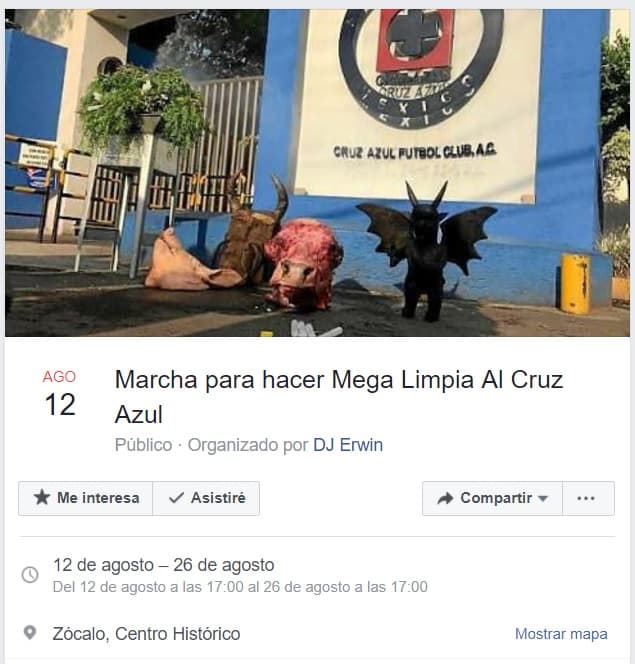 No solo los personajes de la farándula son protagonistas de estos eventos, también los seguidores del equipo mexicano de fútbol Cruz Azul han marchado esperando que se le quite la mala racha a su equipo.
