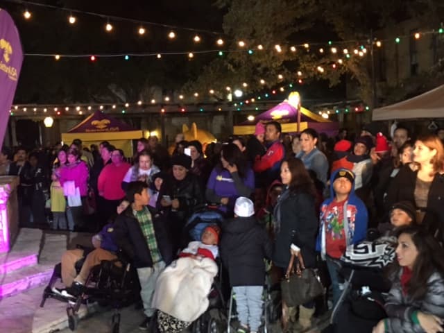 Estrellas como Mane de la Parra, Marjorie de Sousa, Alejandro Chabán y Arantxa Loizaga, el talento Univision San Antonio y miembros de la comunidad se dieron cita en el CRIT San Antonio para apoyar la causa del Teletón USA y, así, ayudar a que más niños continúen recibiendo terapias que cambien su vida.