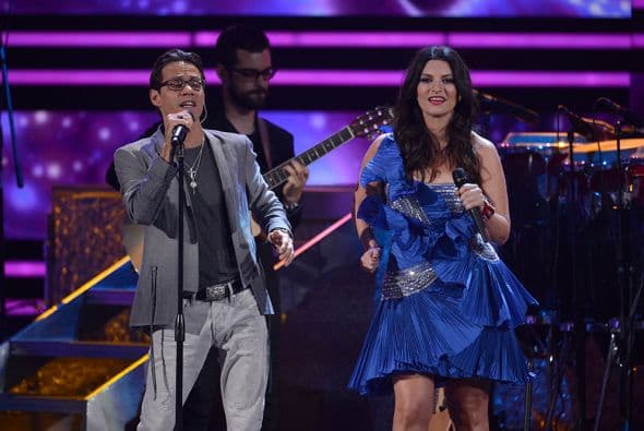 Laura aprendió unos pasitos de salsa y así lo gozó.