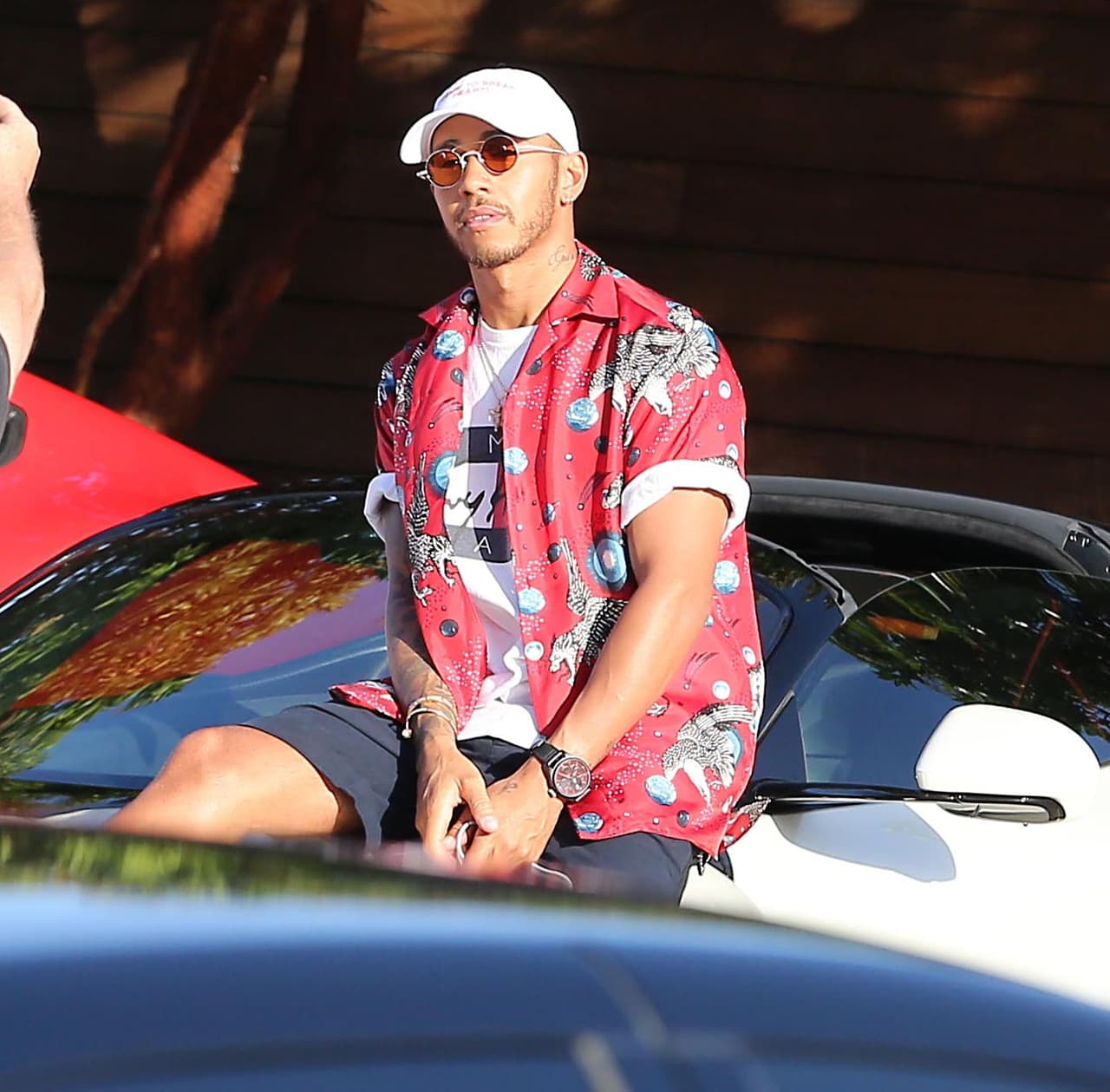 El piloto de la escudería Mercedes-AMG Petronas, Lewis Hamilton, estuvo el pasado fin de semana en Malibu, California, y lo que parecía ser una mañana cualquiera, resultó en un incómodo episodio.