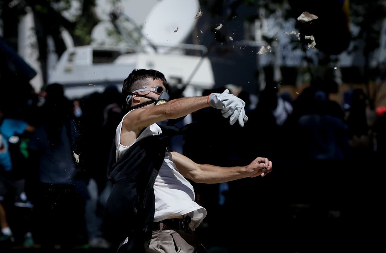 Pese a ser la fuerza mayoritaria, el oficialismo necesita negociar en el Parlamento con la oposición para sacar adelante las leyes.