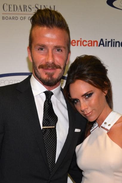 David y Victoria derraman sensualidad a su paso y ahora que tiene cuatro hijos, sus retoños son tan perseguidos como ellos.