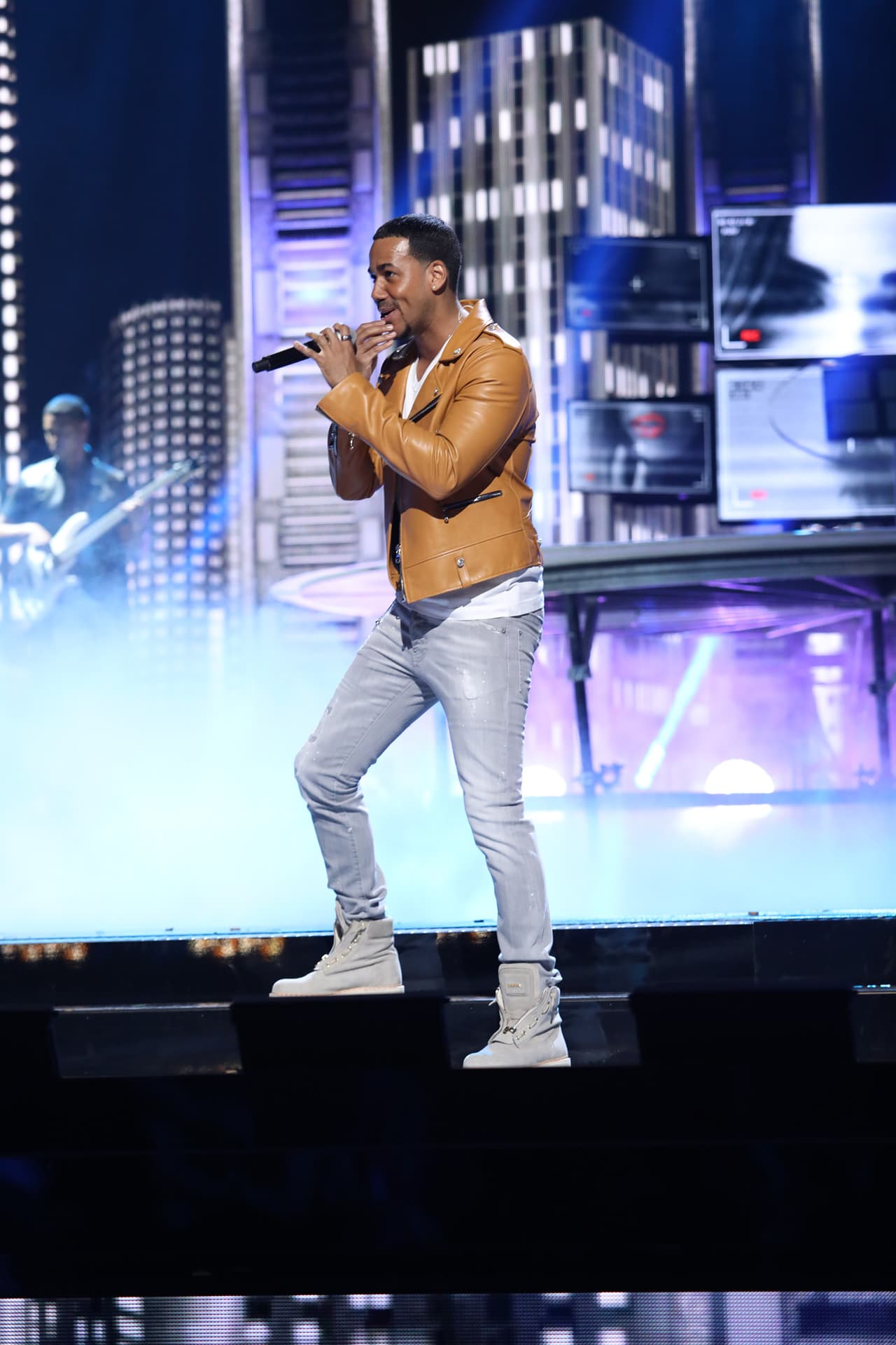 'Héroe Favorito' fue el sencillo que interpretó.