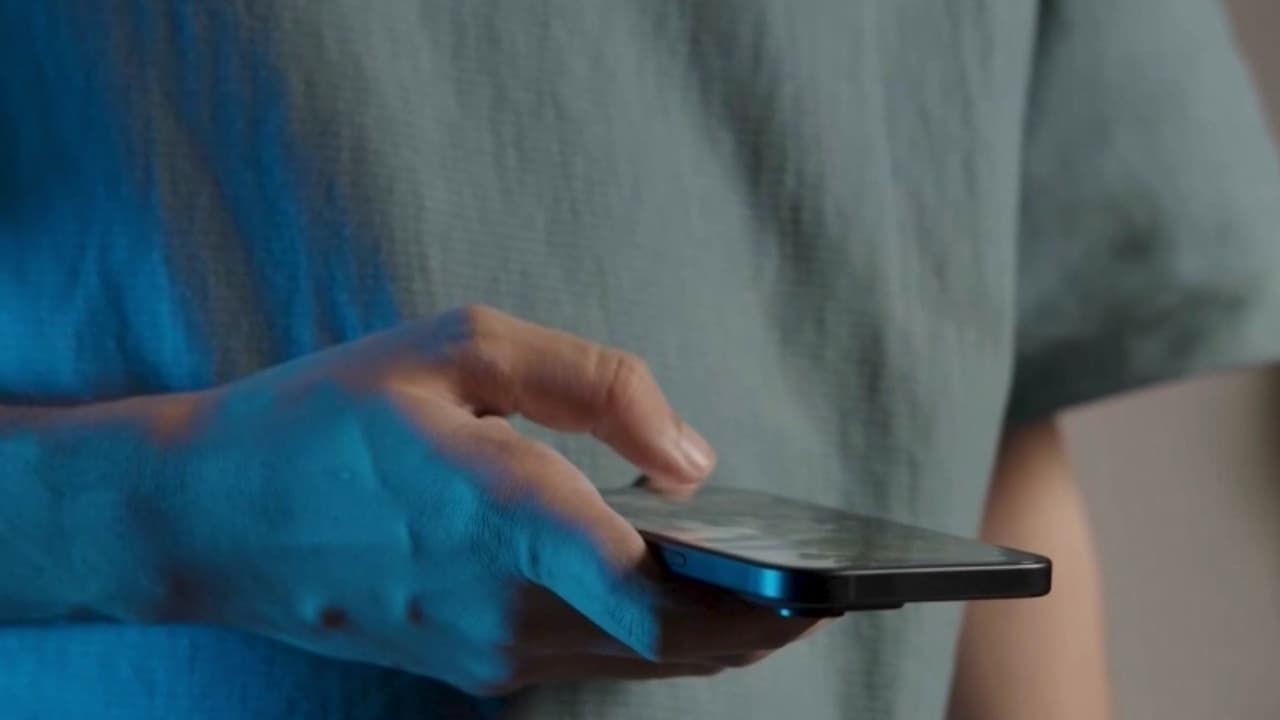 Detienen a nueve hombres por contactar a menores en redes sociales y plataformas de juego