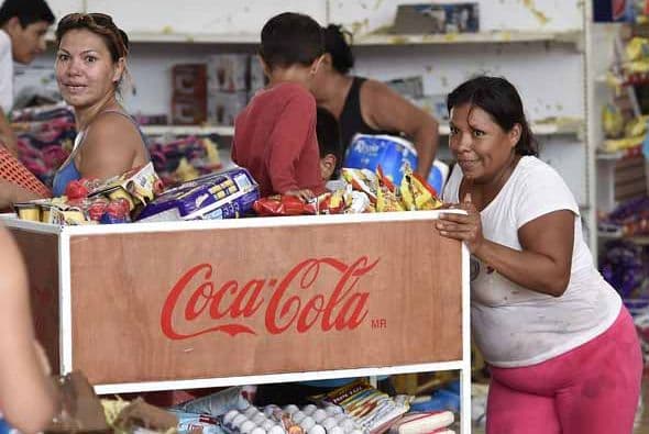 Autoridades en Cabo San Lucas afirmaron plan de seguridad con 'mano dura' condra los saqueos en las zonas devastadas por el paso de Odile. Gobierno de Estados Unido habilitó los siguientes números de contacto para información relativa a ciudadanos americanos extraviados en el área de la península de Baja California en México. Desde U.S. & Canada: 1-888-407-4747 Desde el extragero: 1 202-501-4444 Email: OdileEmergencyUSC@state.gov