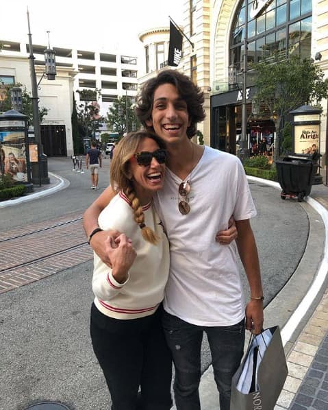 Una vez más la Flaca no aguantó las ganas de ver a su hijo y se tomó unos días para estar con él.