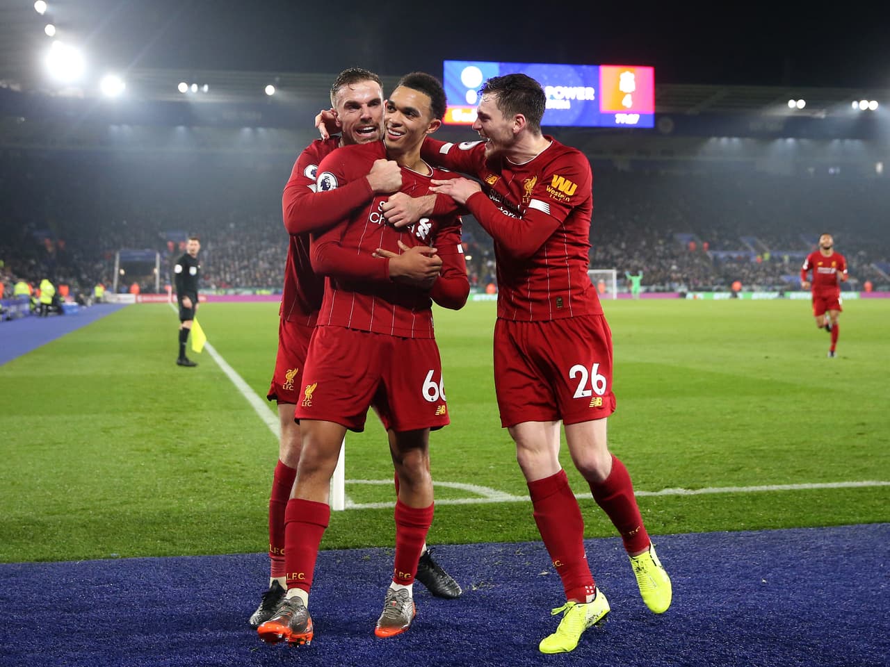 Liverpool extiende distancia de 13 puntos sobre Leicester en la Premier League. Goles de Firmino (31’ y 74’), James Milner (71’) y Trent-Alexander Arnold (78’) marcaron para los Reds.